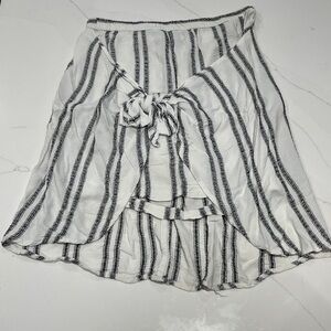 Maven West Black and White High Low Skirt, M